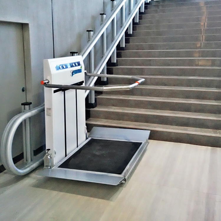 無障礙升降機(jī)